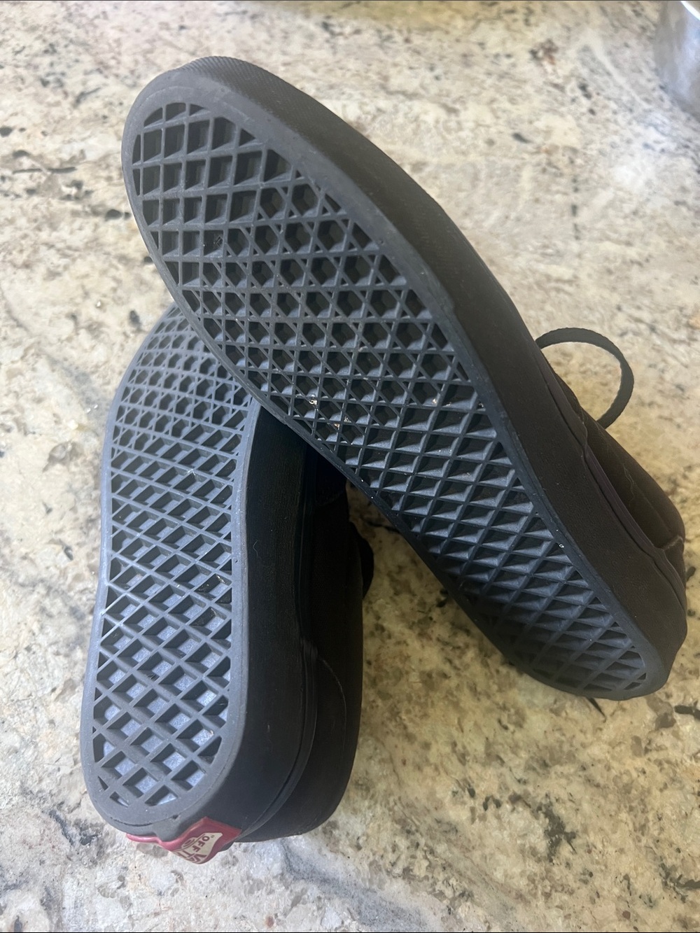 Vans Authentic Shoe. Unisex Black Low-Top Canvas Sneakers